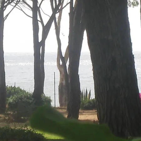 Villa Vicino A Chia, Villino Fronte Mare 100m *